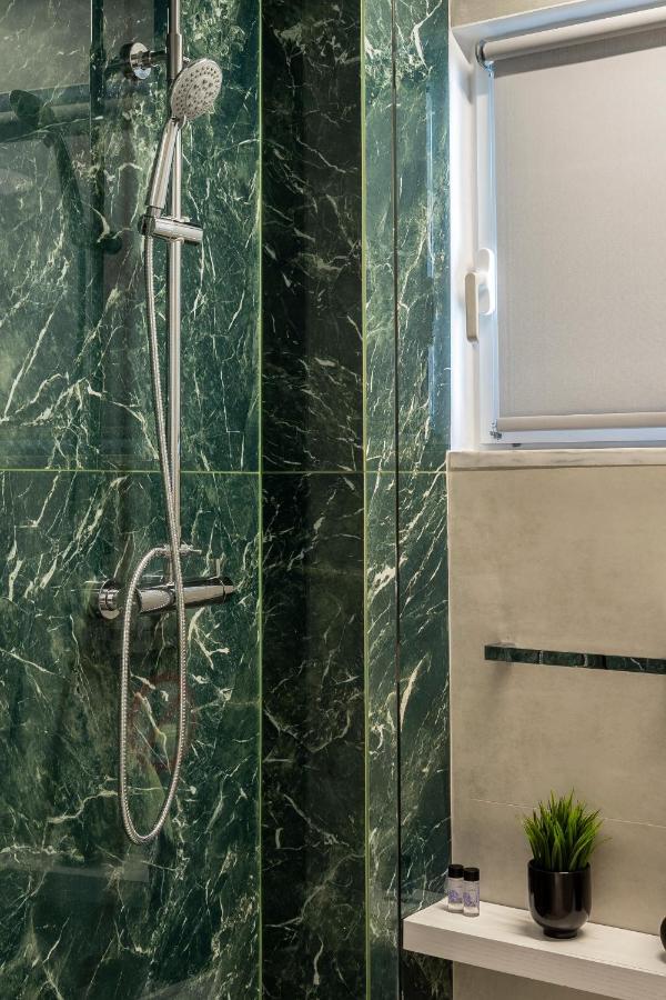 Luxury Studio Apartment Next To The Acropolis Atene Esterno foto